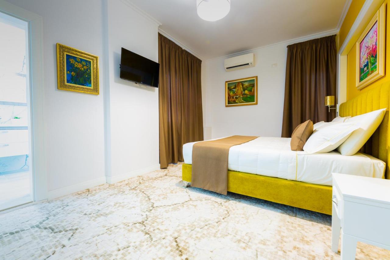 Art Hotel Tirana Exteriör bild